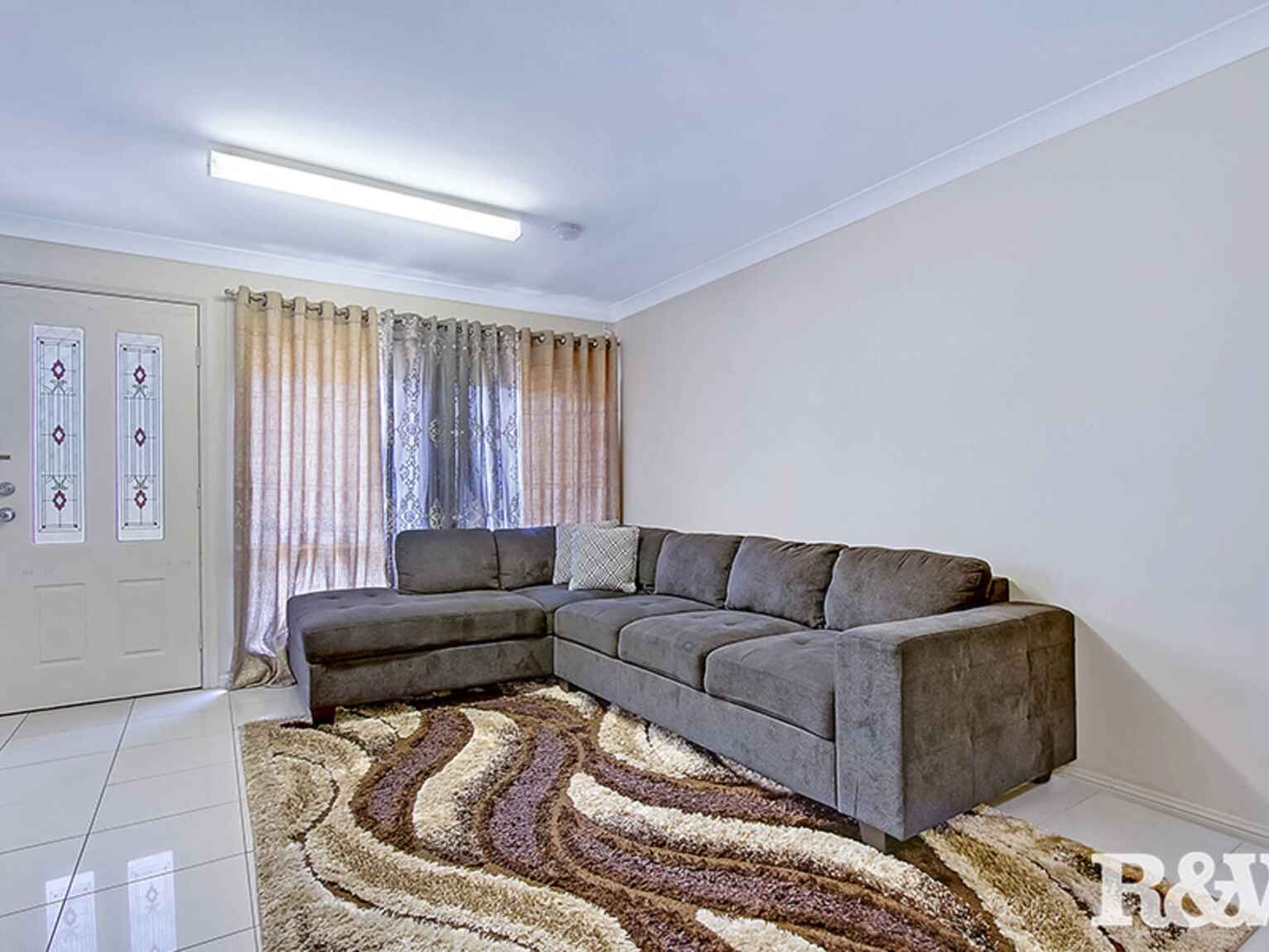 4/9 Gauss Place Tregear