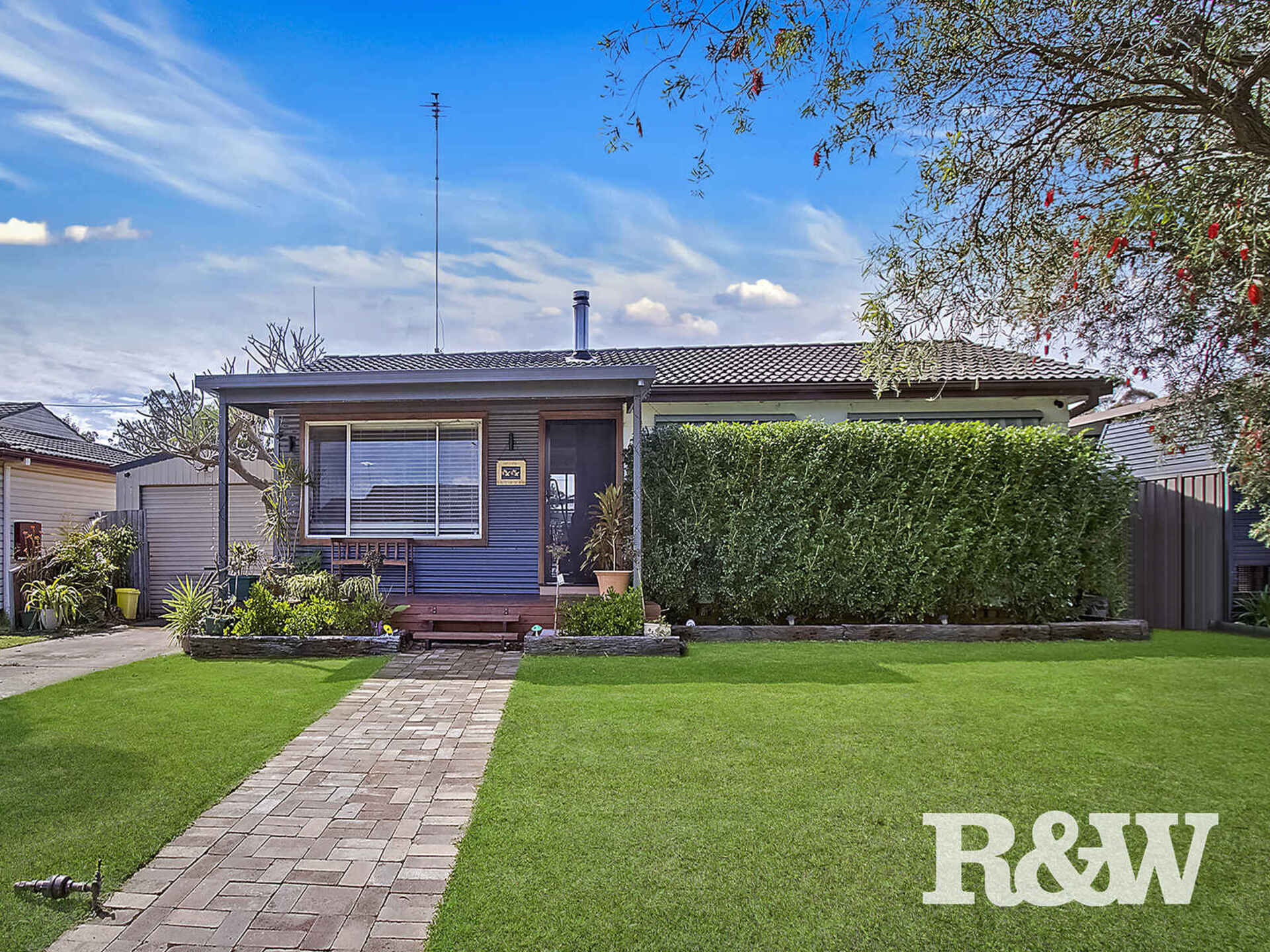 8 Melville Road St Clair