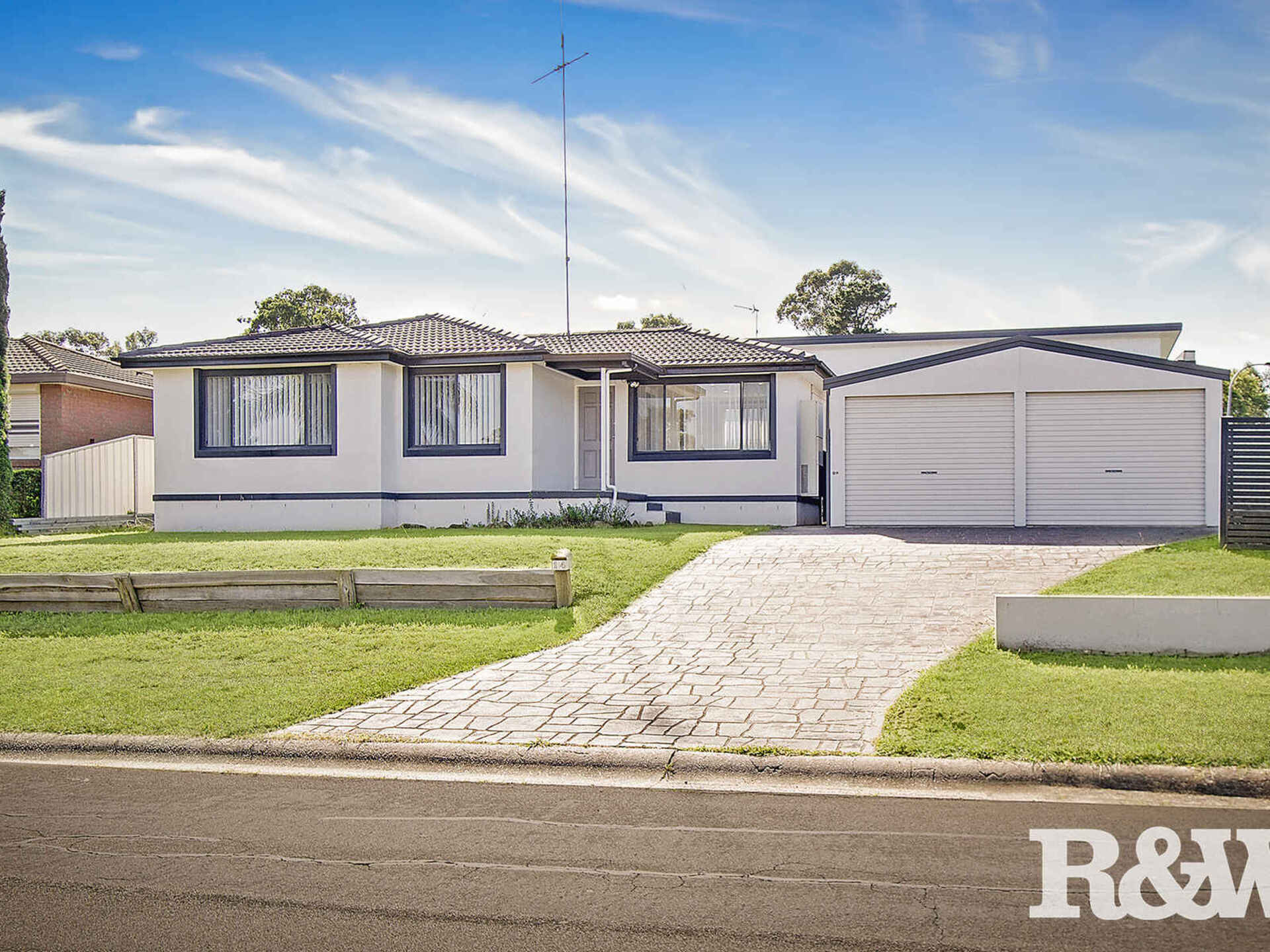 14 Alpine Circuit St Clair
