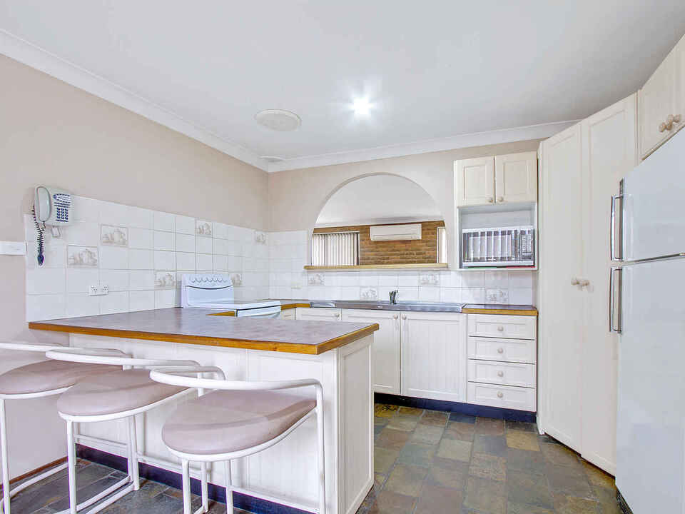 13 Merino Circuit St Clair