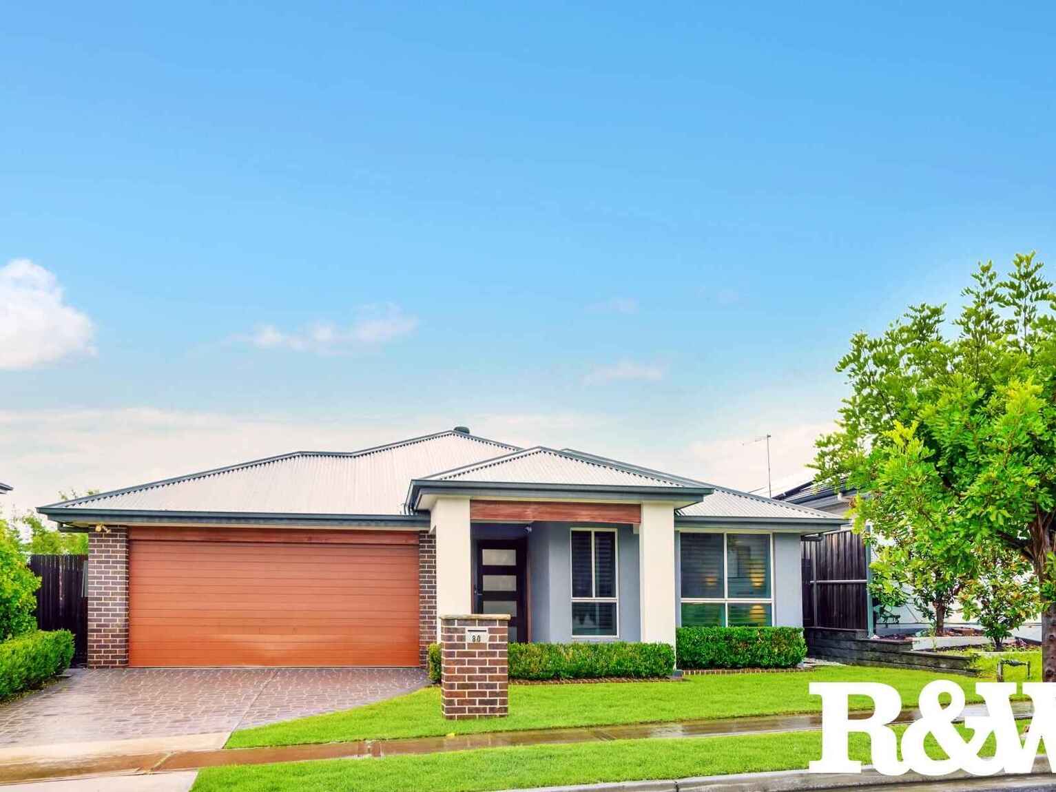 80 Bluestone Drive Glenmore Park 80 Bluestone Drive Glenmore Park