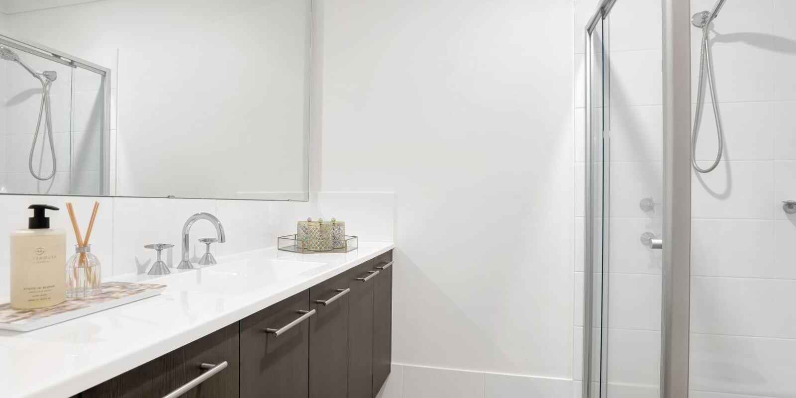 80 Bluestone Drive Glenmore Park 80 Bluestone Drive Glenmore Park