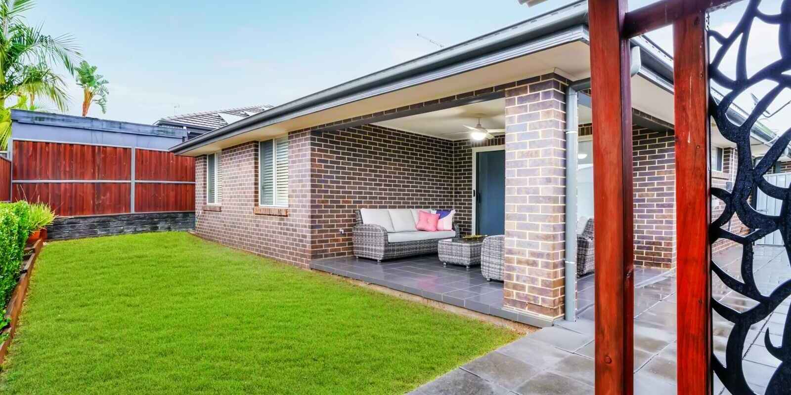 80 Bluestone Drive Glenmore Park 80 Bluestone Drive Glenmore Park
