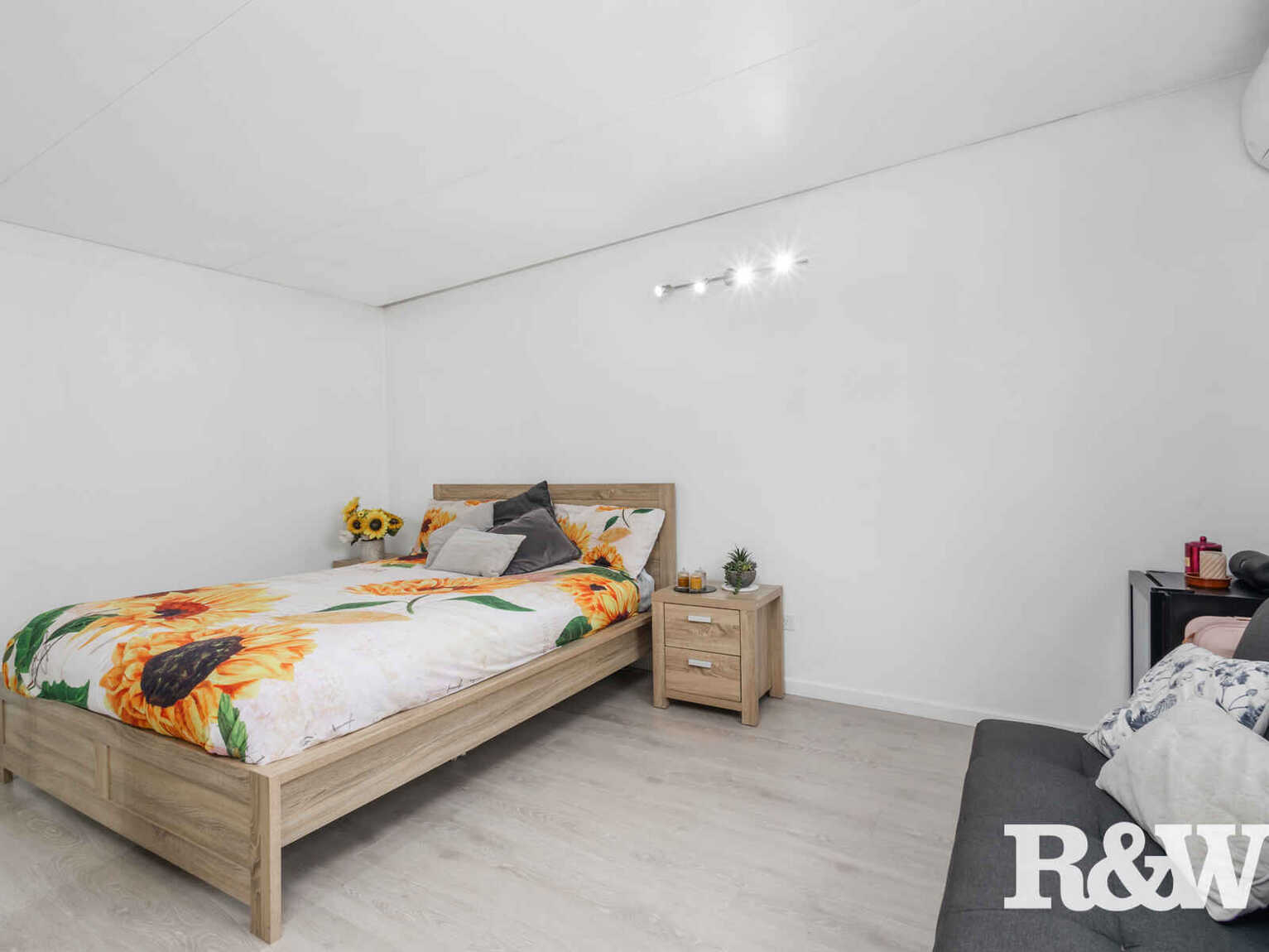 6 Comboyne Place St Clair 6 Comboyne Place St Clair