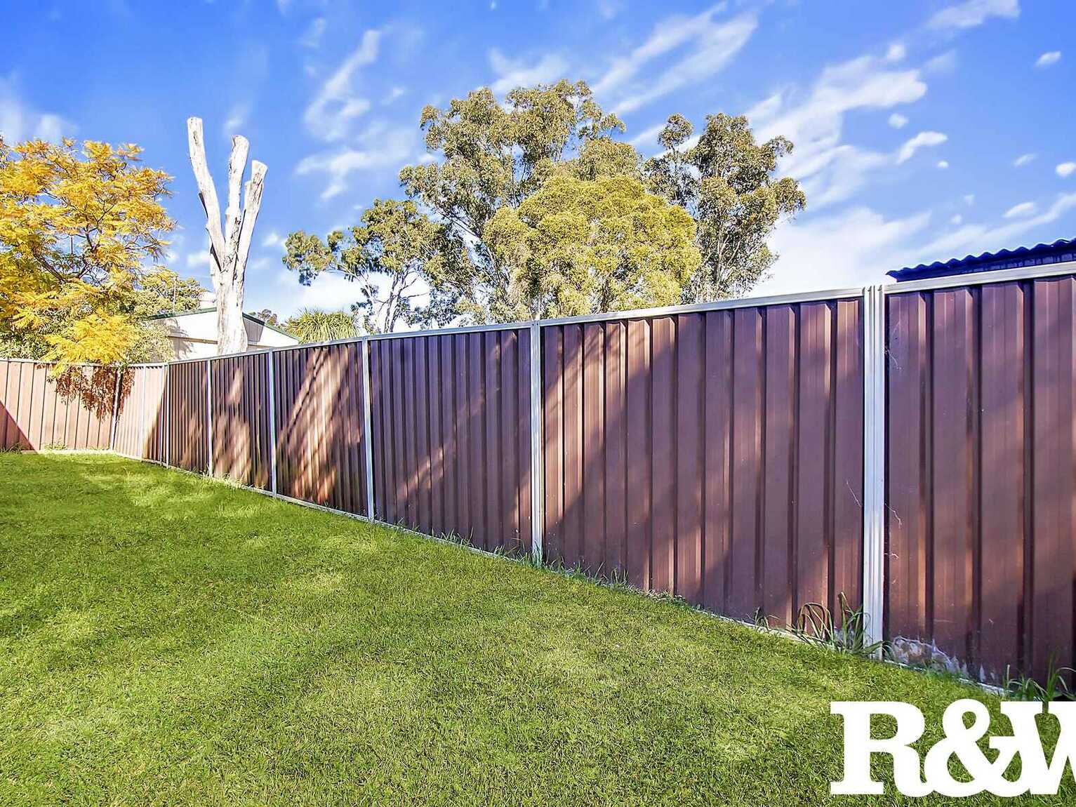 32 & 32A Marquesa Crescent Lethbridge Park 32 & 32A Marquesa Crescent Lethbridge Park