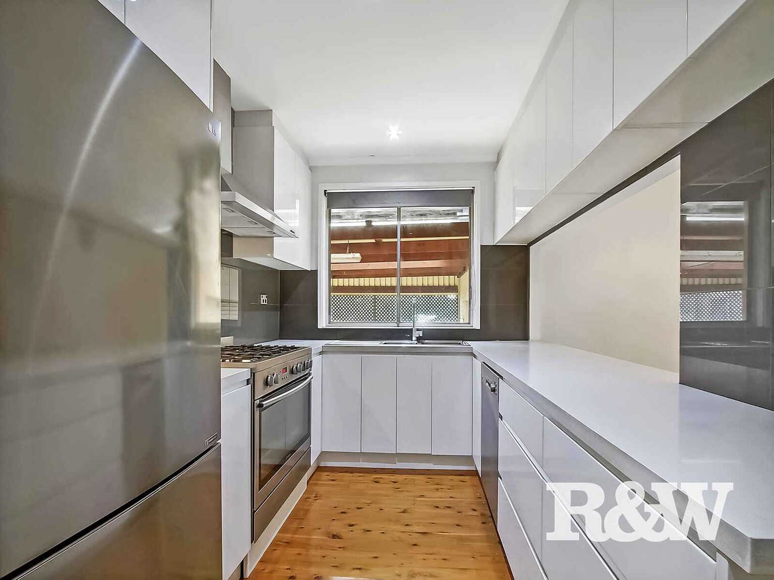 2 Chrisalex Place St Clair