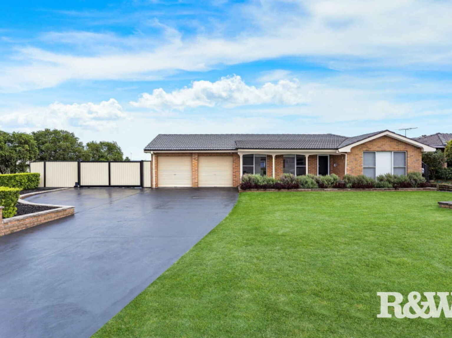 1 Tumut Place St Clair
