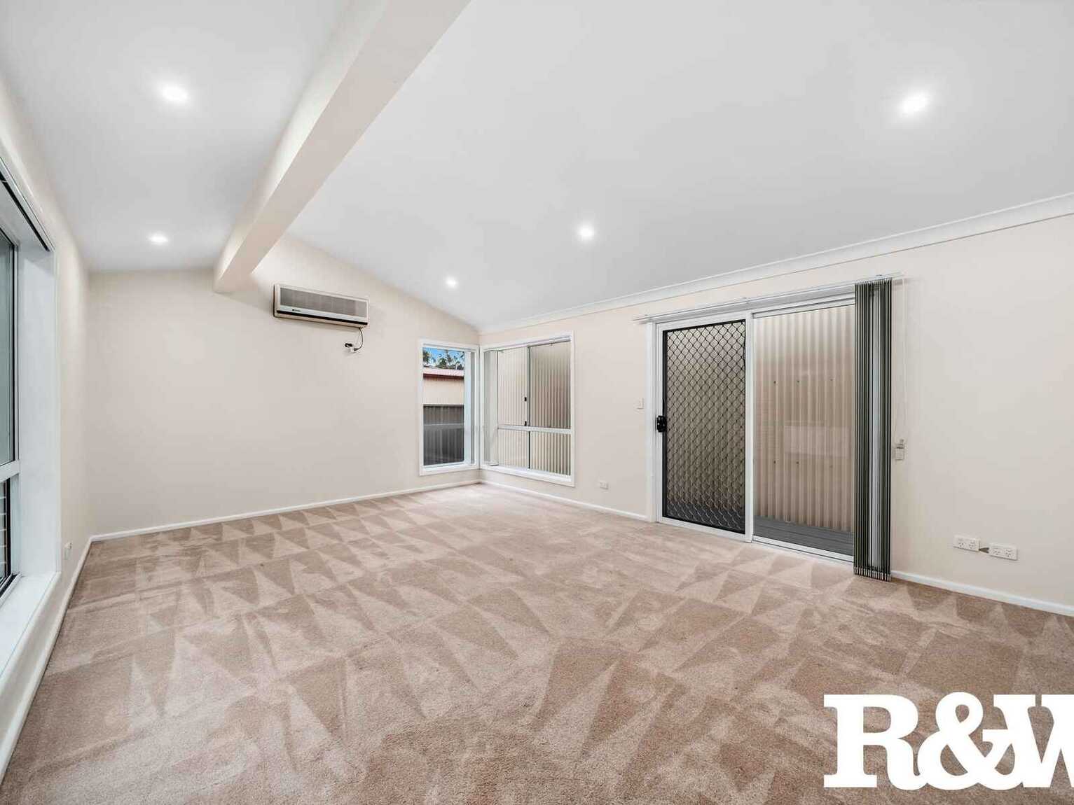 15 Tulip Place St Clair 15 Tulip Place St Clair