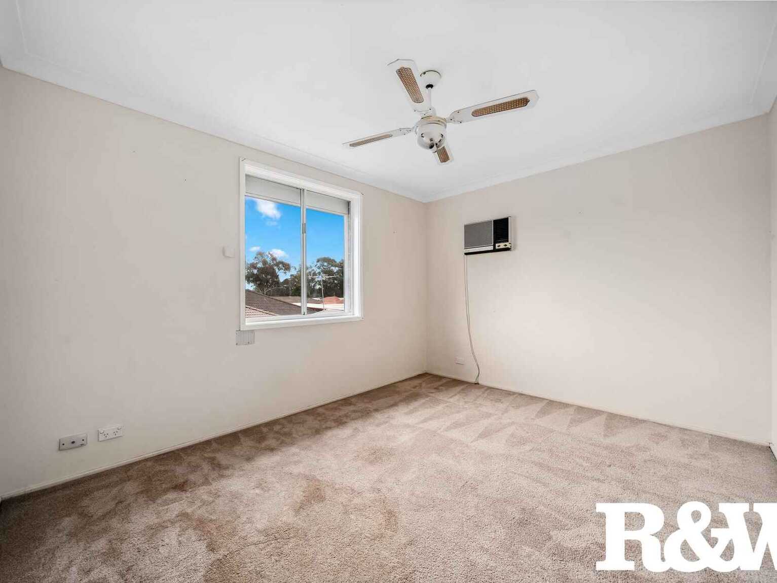 15 Tulip Place St Clair 15 Tulip Place St Clair