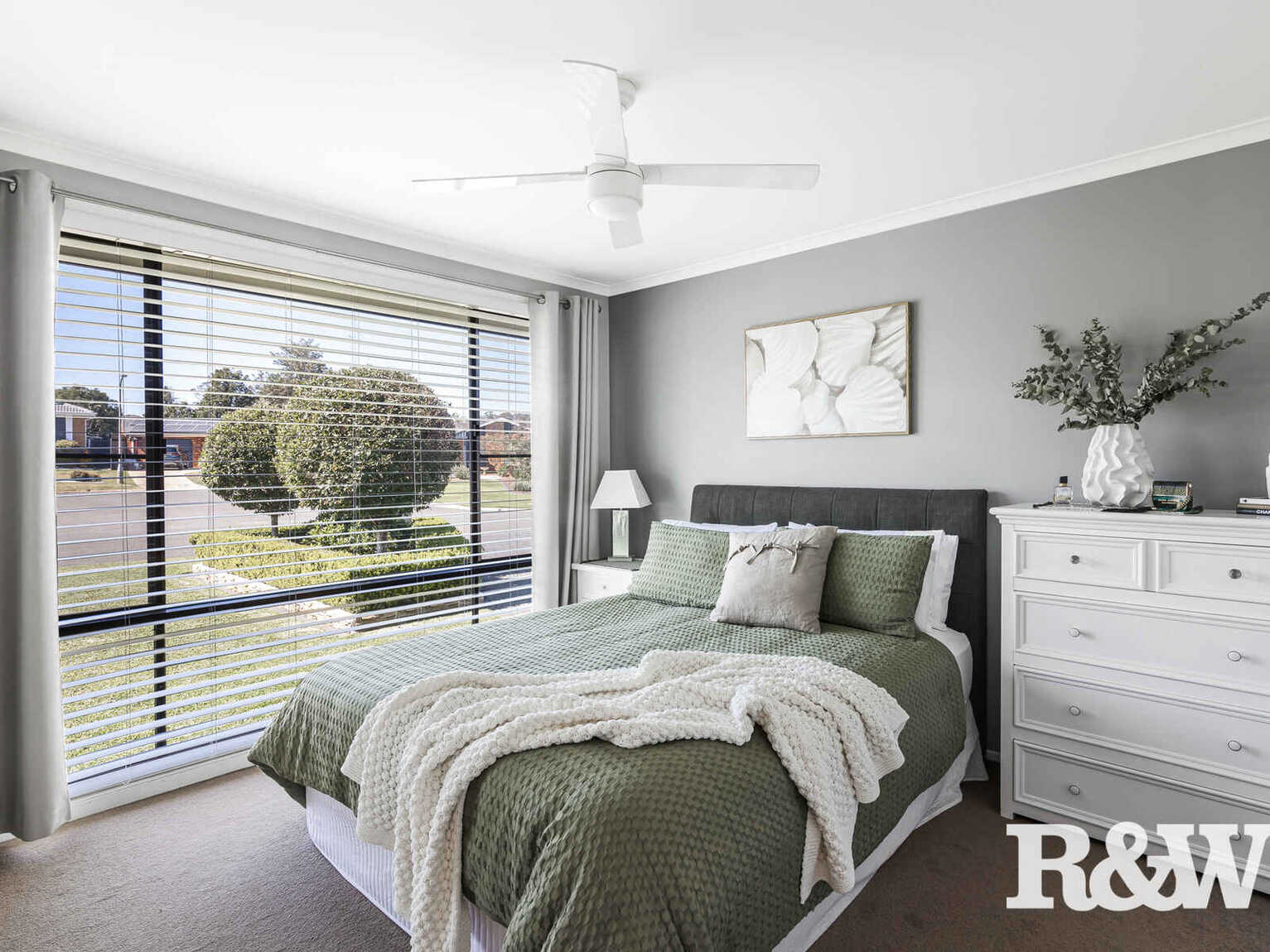 2 Tumut Place St Clair 2 Tumut Place St Clair