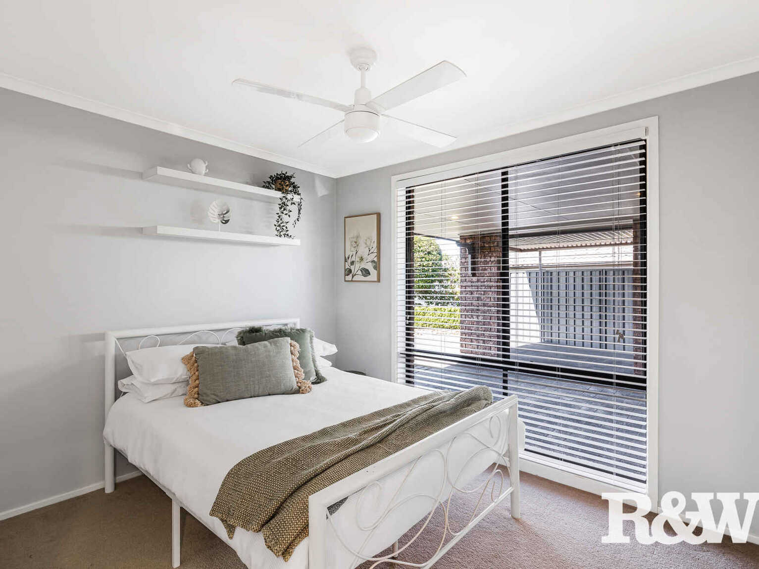 2 Tumut Place St Clair 2 Tumut Place St Clair