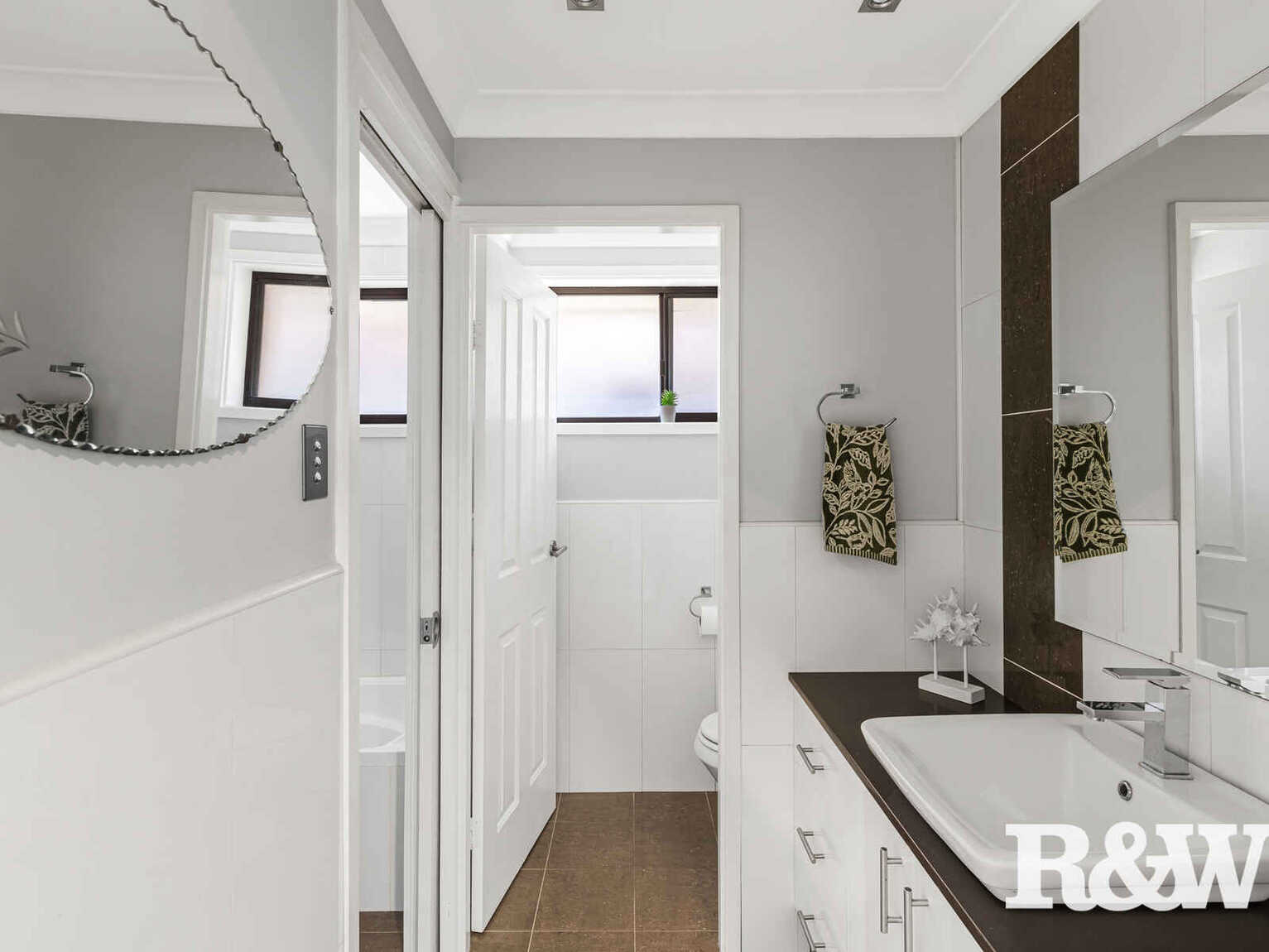 2 Tumut Place St Clair 2 Tumut Place St Clair