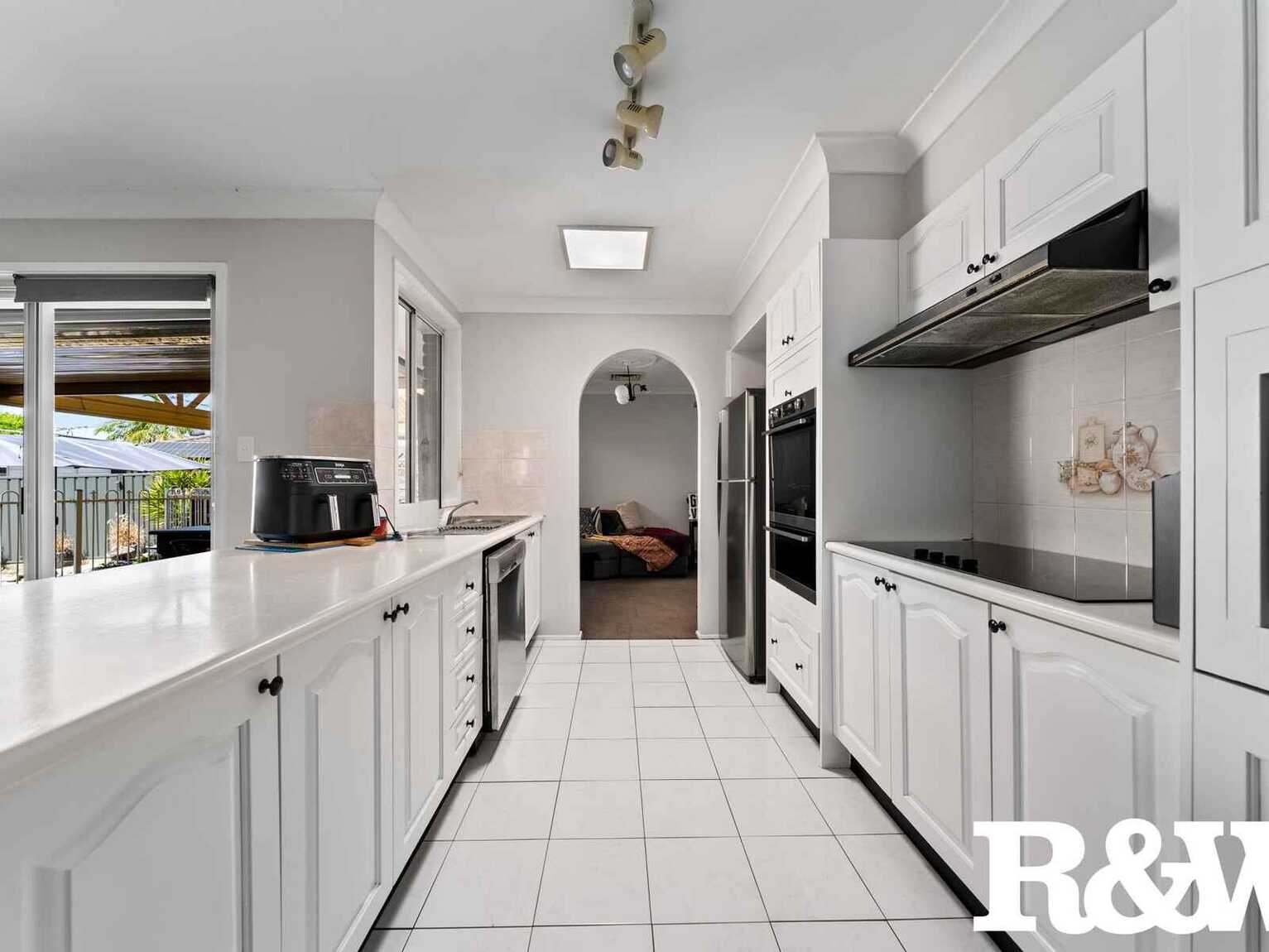 90 Fantail Crescent Erskine Park