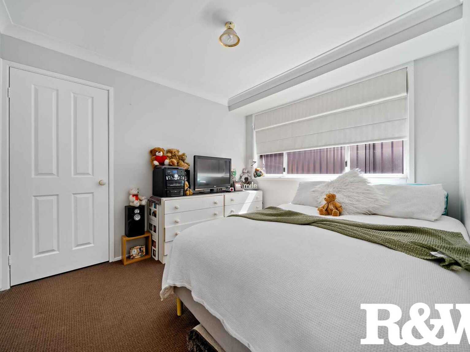 90 Fantail Crescent Erskine Park