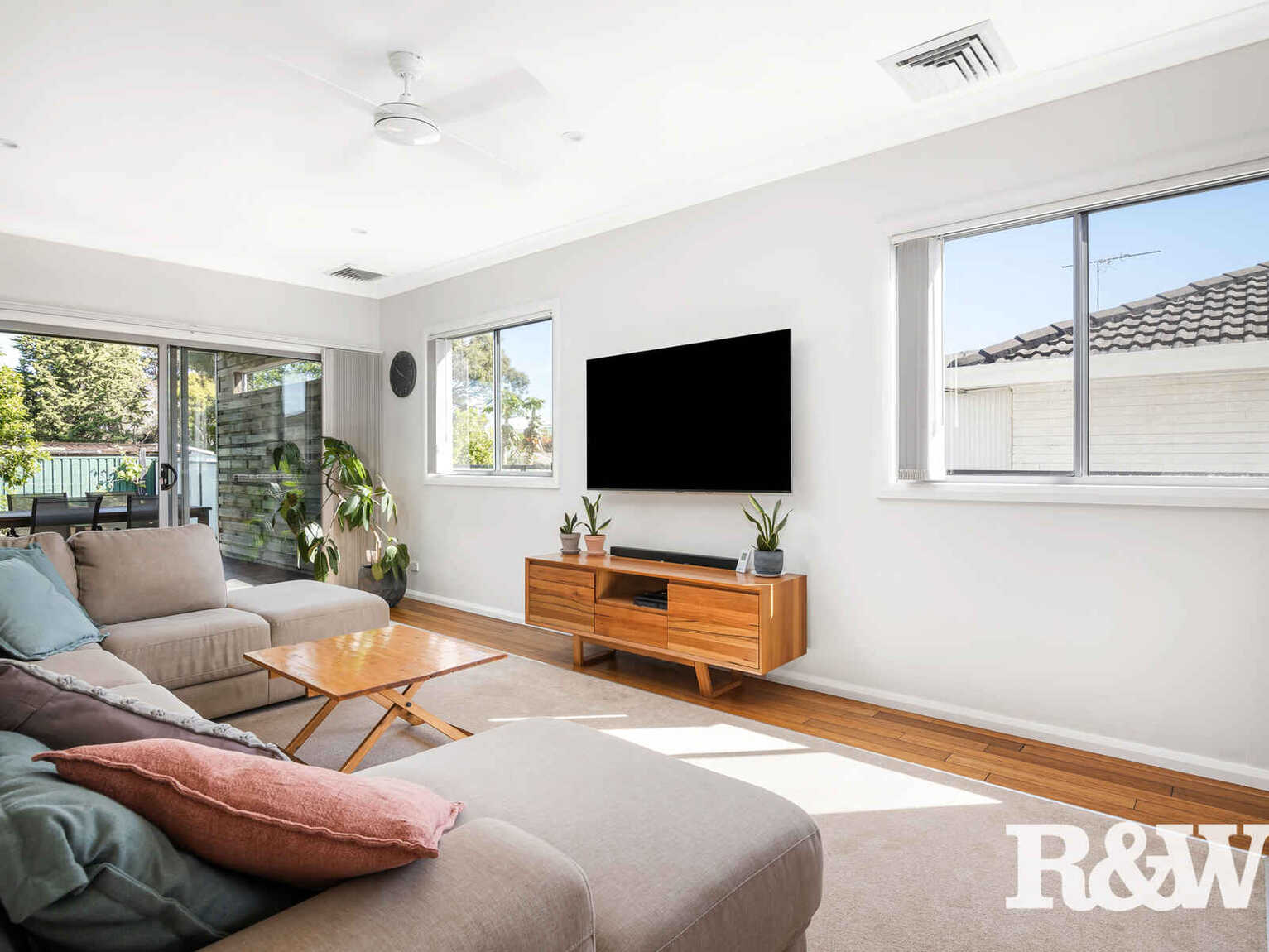 37 Bennett Road Colyton