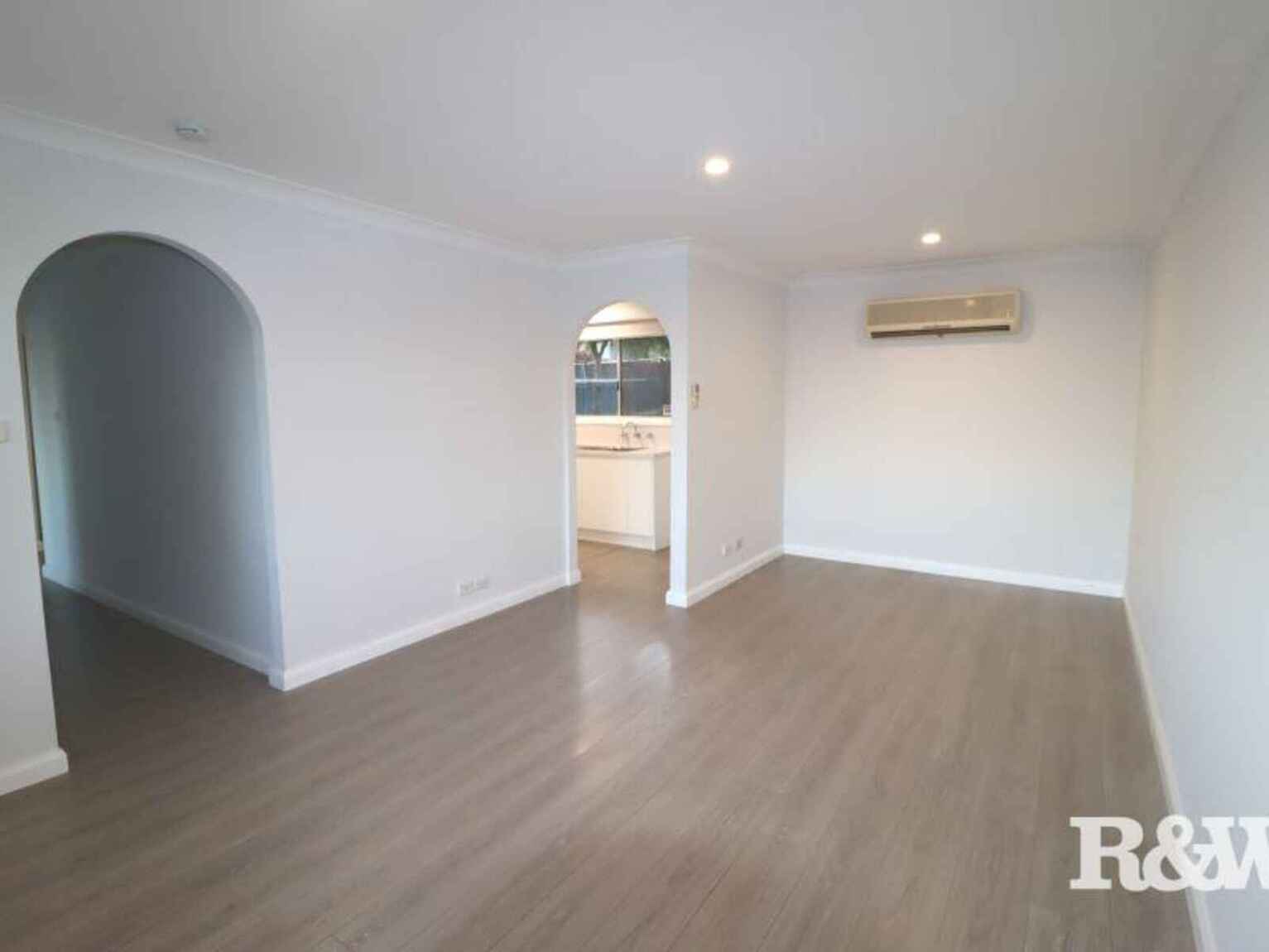 11 Kyleanne Place Dean Park 11 Kyleanne Place Dean Park