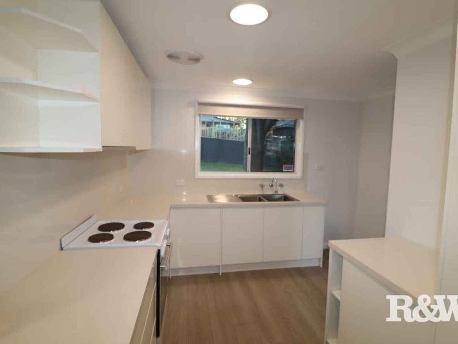 11 Kyleanne Place Dean Park 11 Kyleanne Place Dean Park