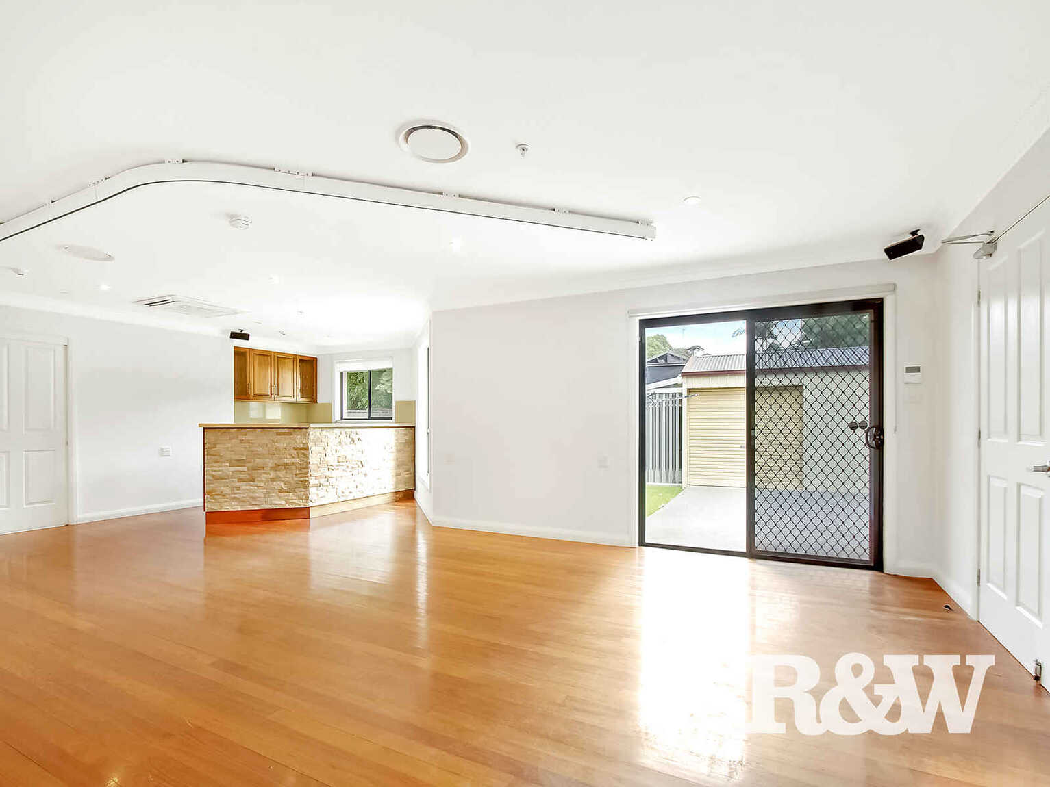 4 Deeside Avenue Baulkham Hills 4 Deeside Avenue Baulkham Hills