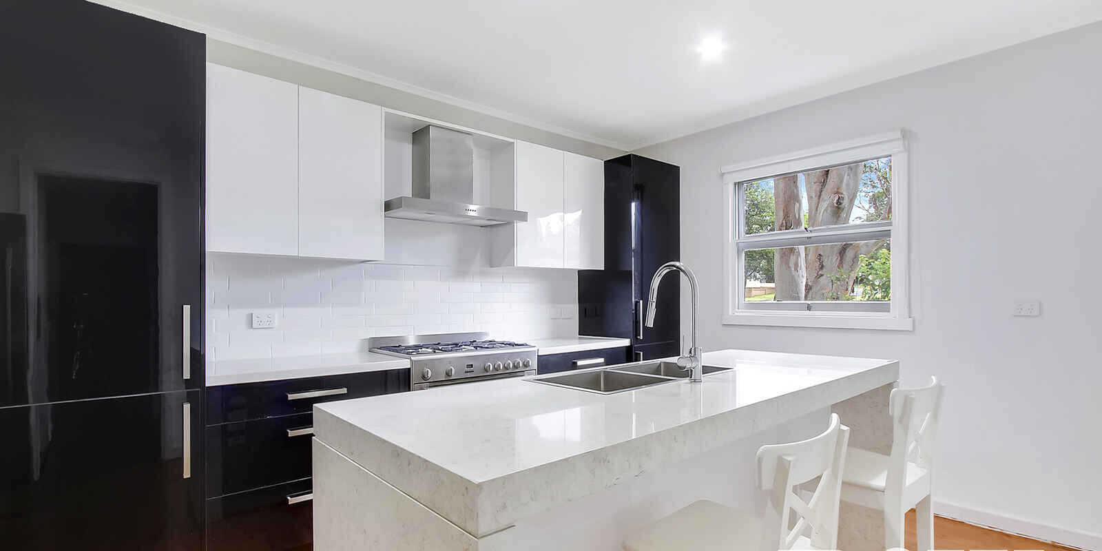 23 & 23A Epping Close Cambridge Park