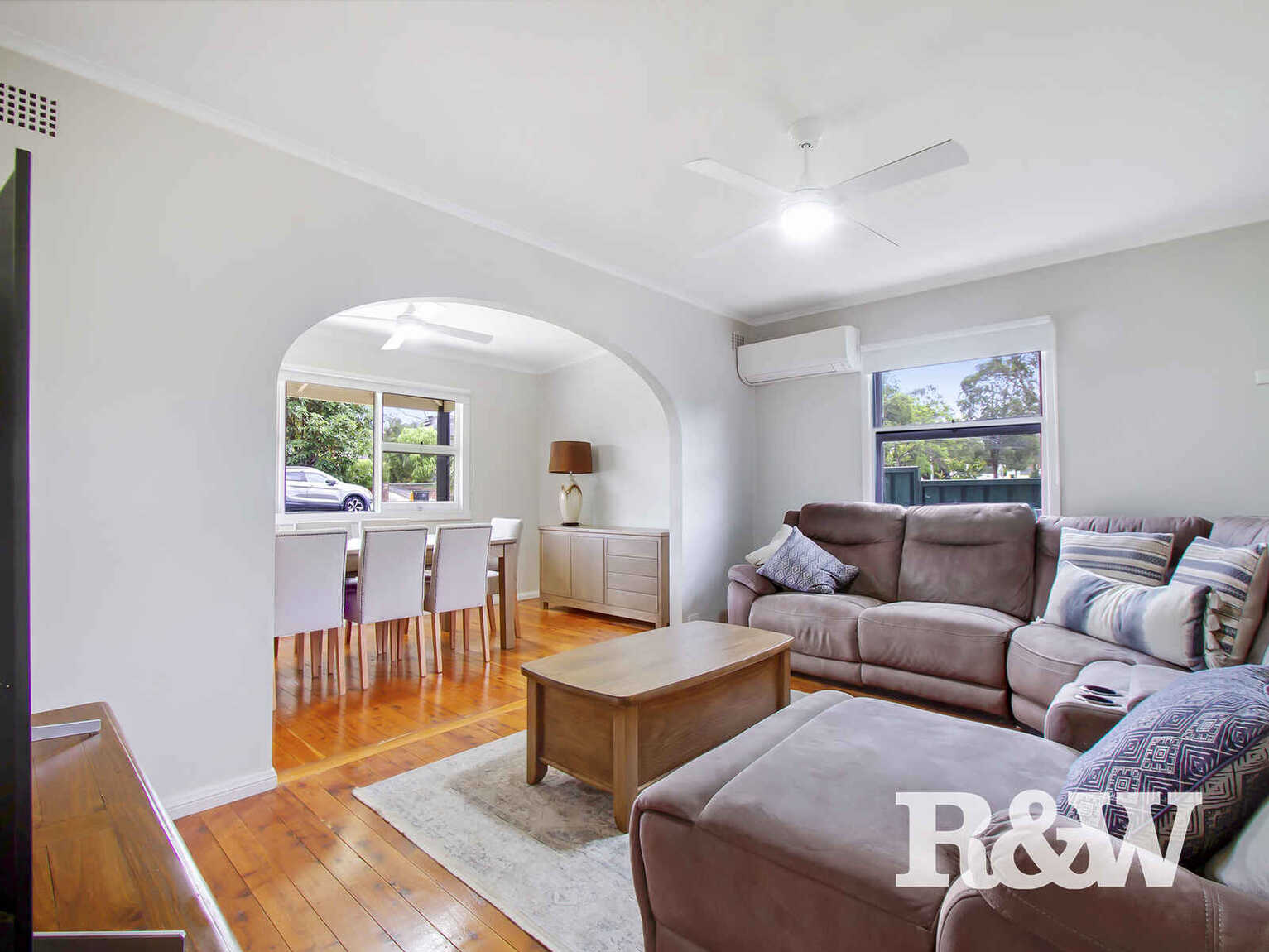 23 & 23A Epping Close Cambridge Park