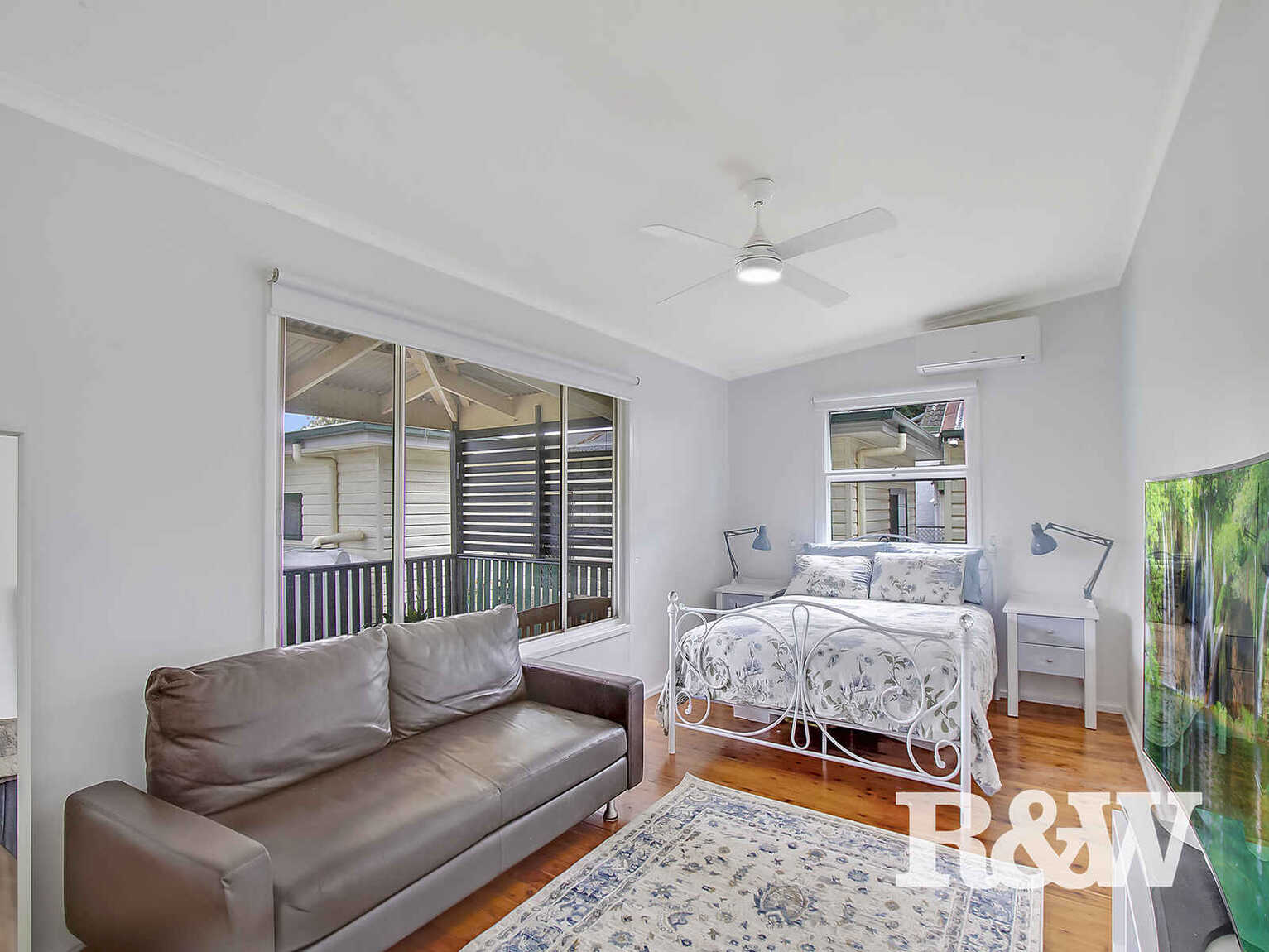 23 & 23A Epping Close Cambridge Park