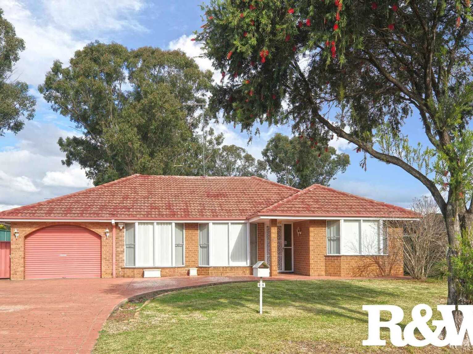 24 Shakespeare Drive St Clair 24 Shakespeare Drive St Clair