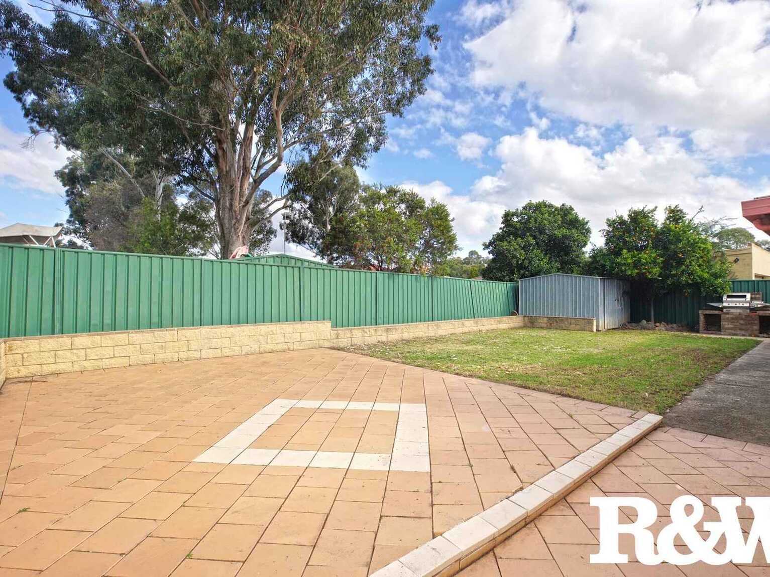 24 Shakespeare Drive St Clair 24 Shakespeare Drive St Clair