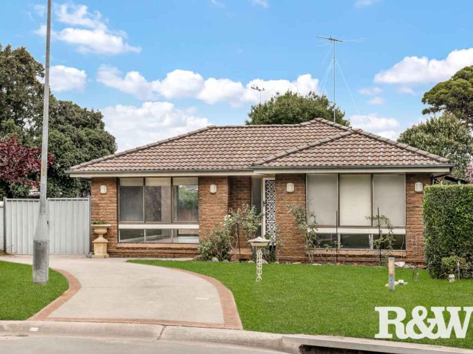 4 Galah Close St Clair