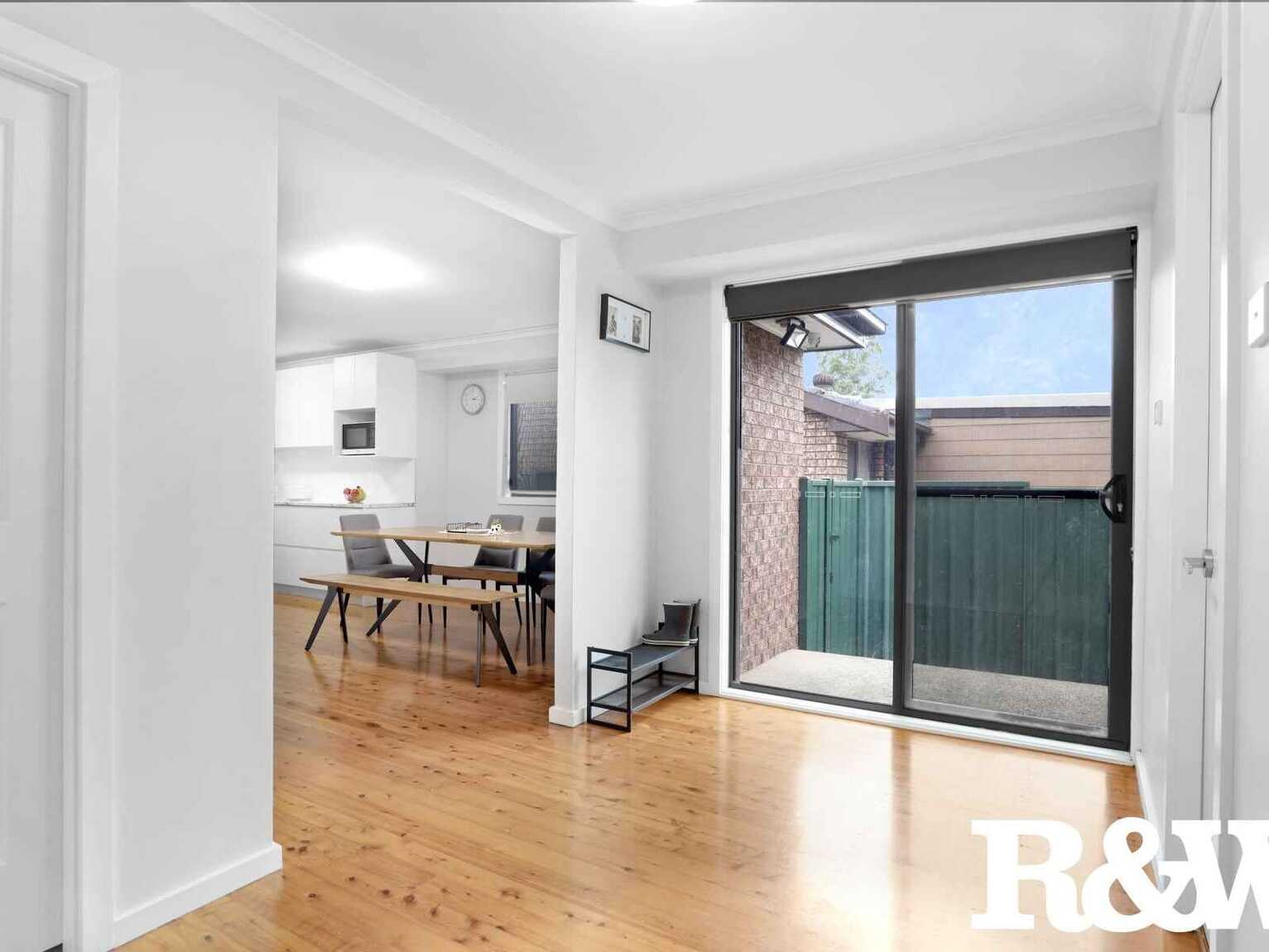 13 Kala Circuit St Clair 13 Kala Circuit St Clair