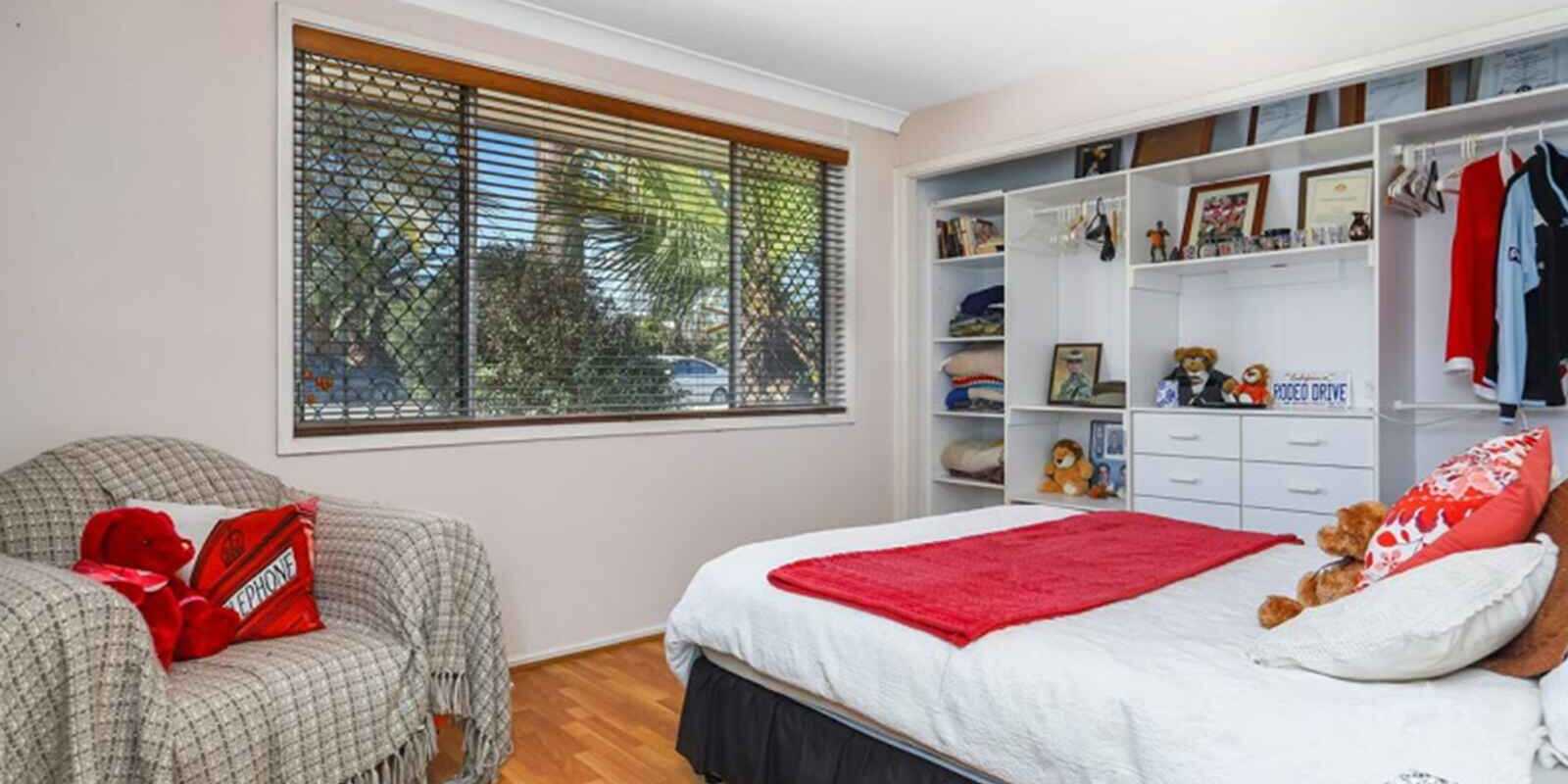 6 Olliver Crescent St Clair