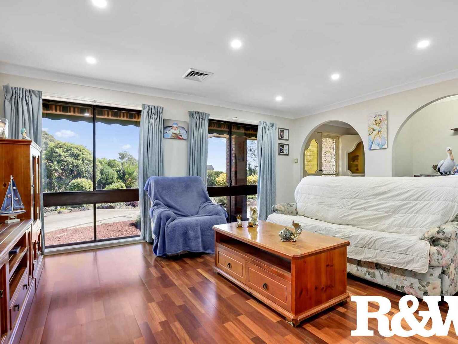 52 Leicester Way St Clair 52 Leicester Way St Clair