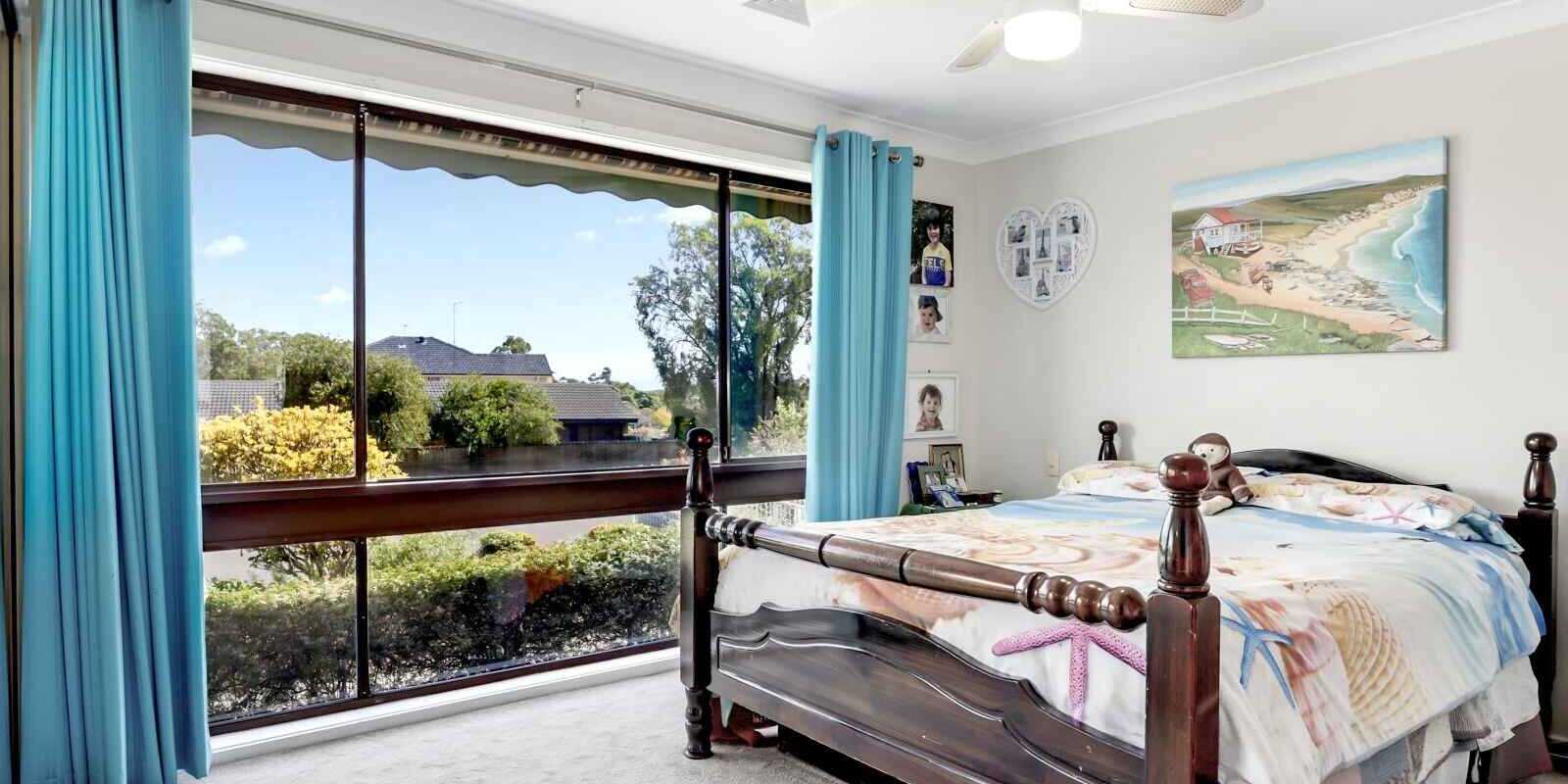 52 Leicester Way St Clair 52 Leicester Way St Clair