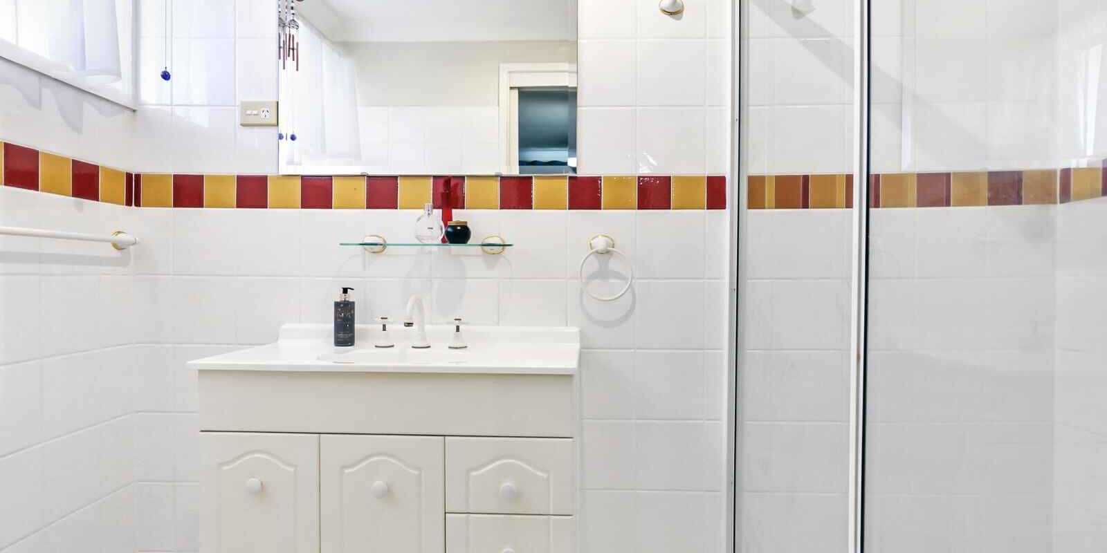 52 Leicester Way St Clair 52 Leicester Way St Clair