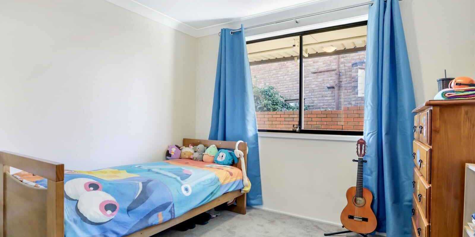 52 Leicester Way St Clair 52 Leicester Way St Clair