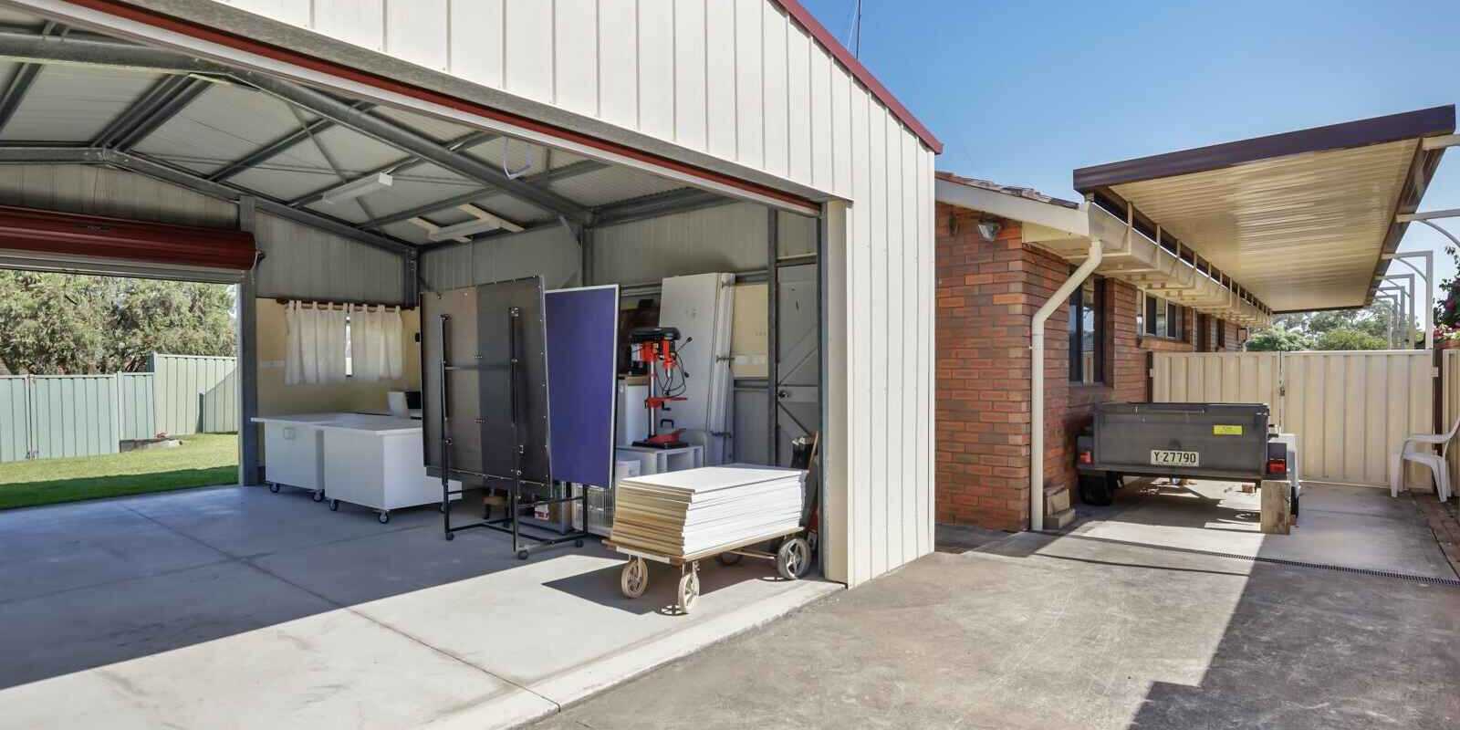 52 Leicester Way St Clair 52 Leicester Way St Clair