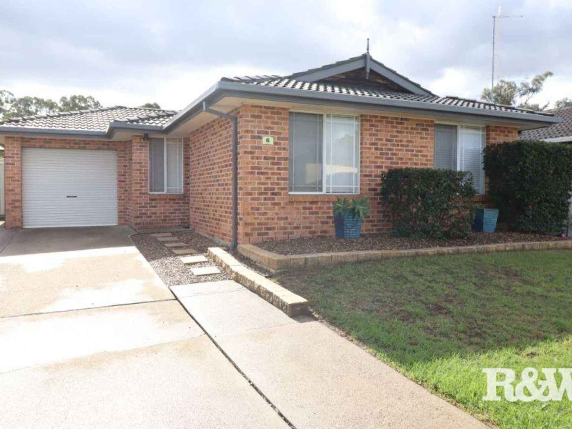 6 Orchid Close Colyton