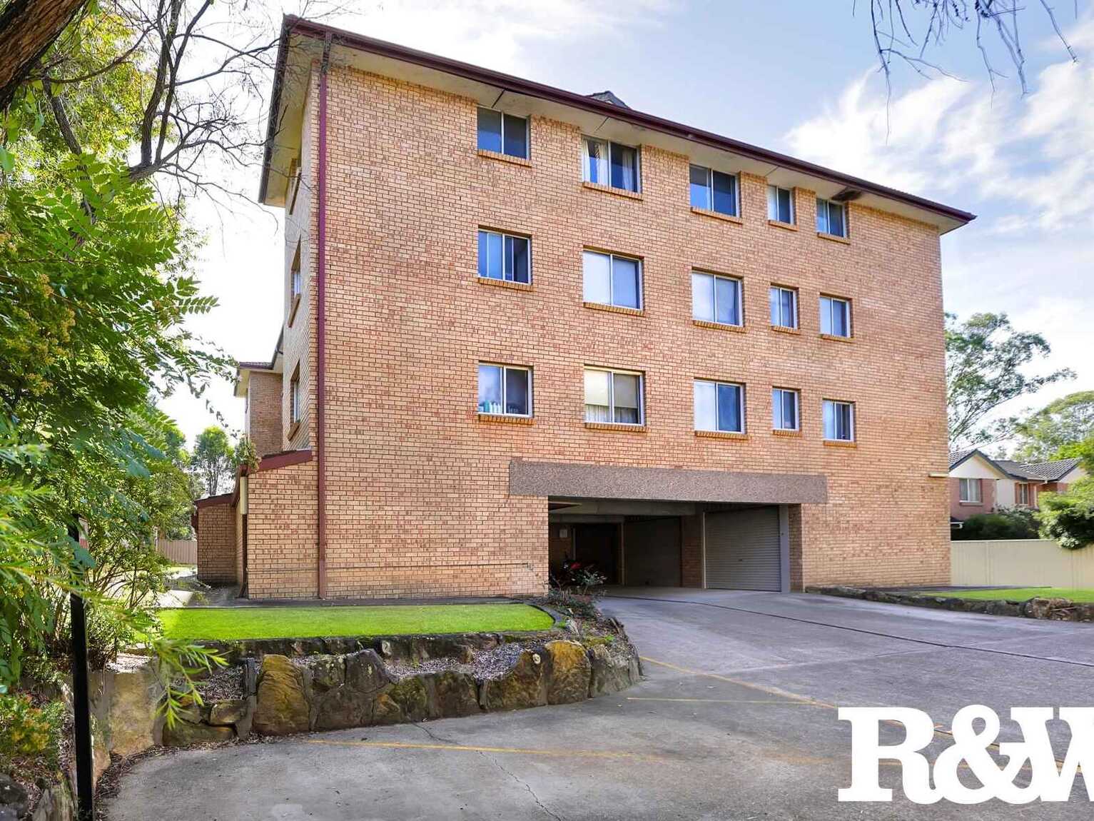 13/54 Park Avenue Kingswood
