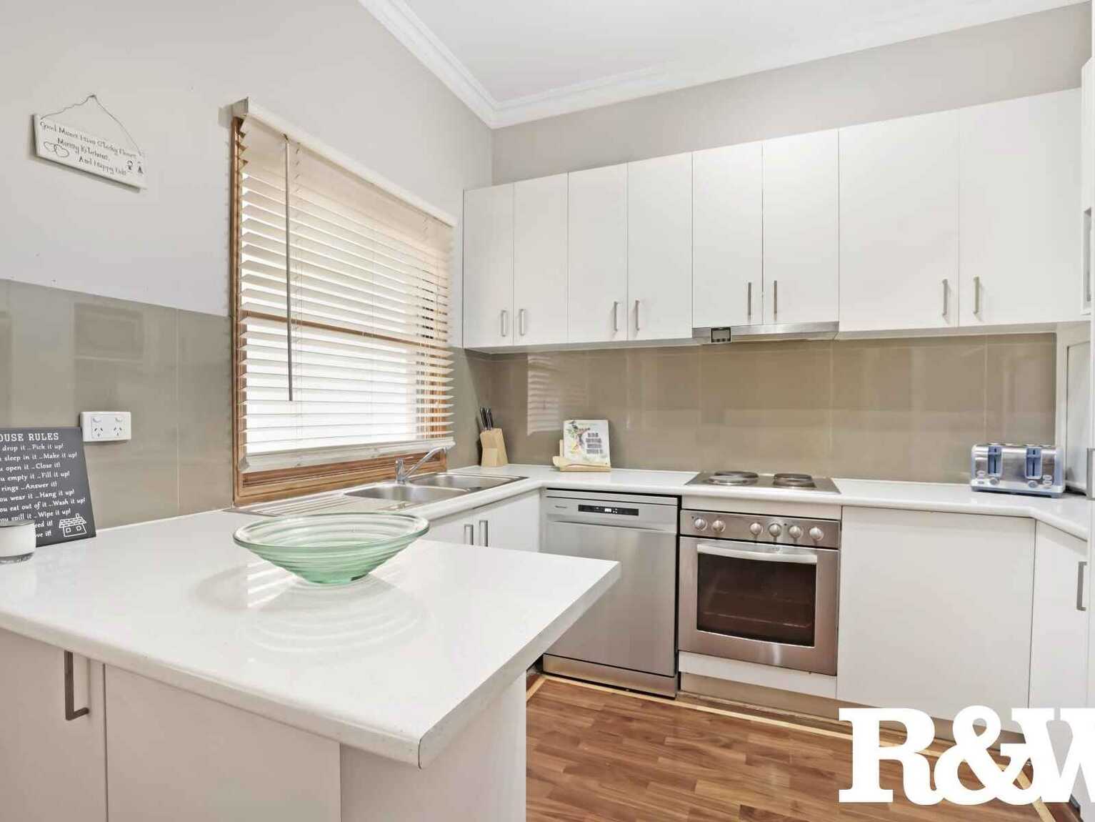 36 Jeffrey Avenue St Clair 36 Jeffrey Avenue St Clair