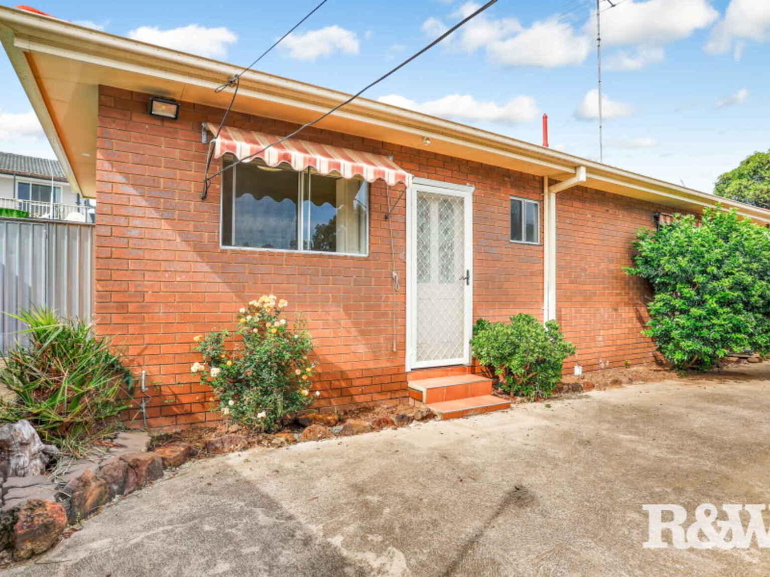 24A Buckland Road St Clair