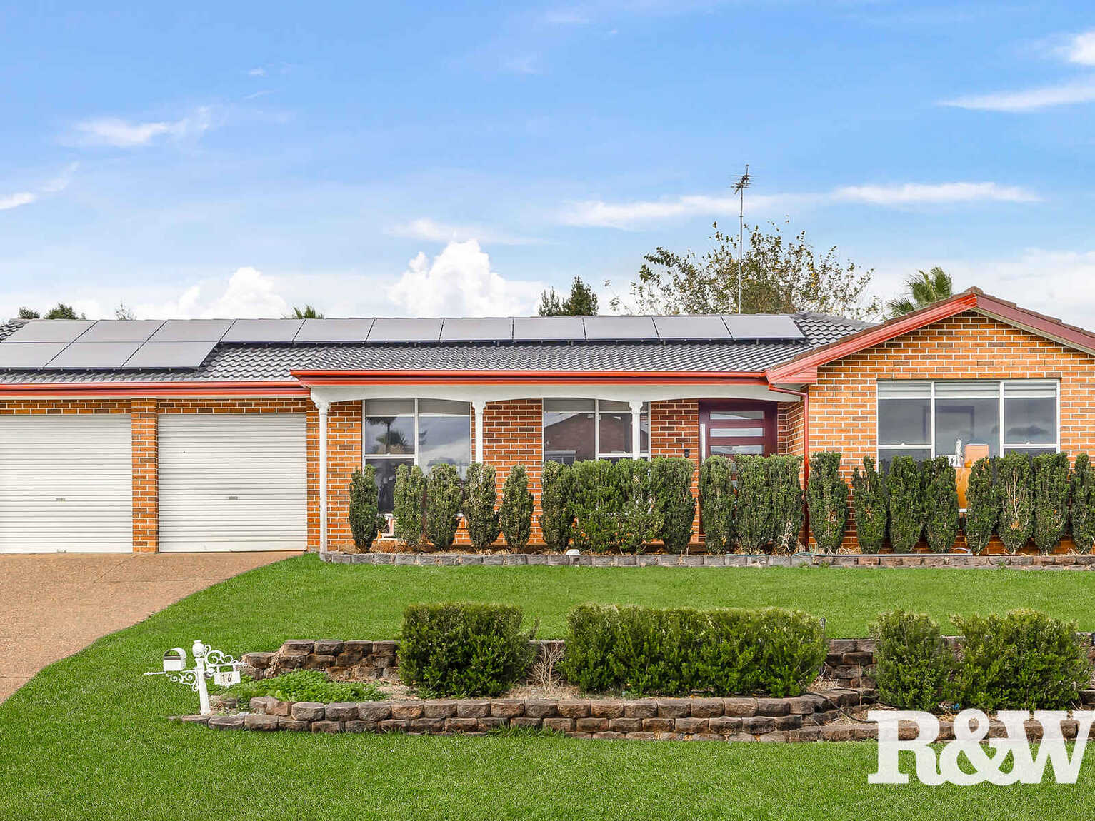 16 Como Close St Clair
