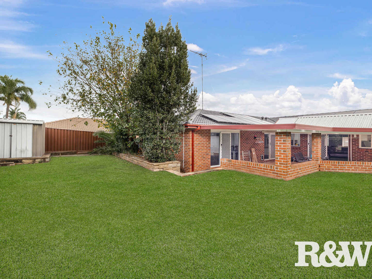 16 Como Close St Clair
