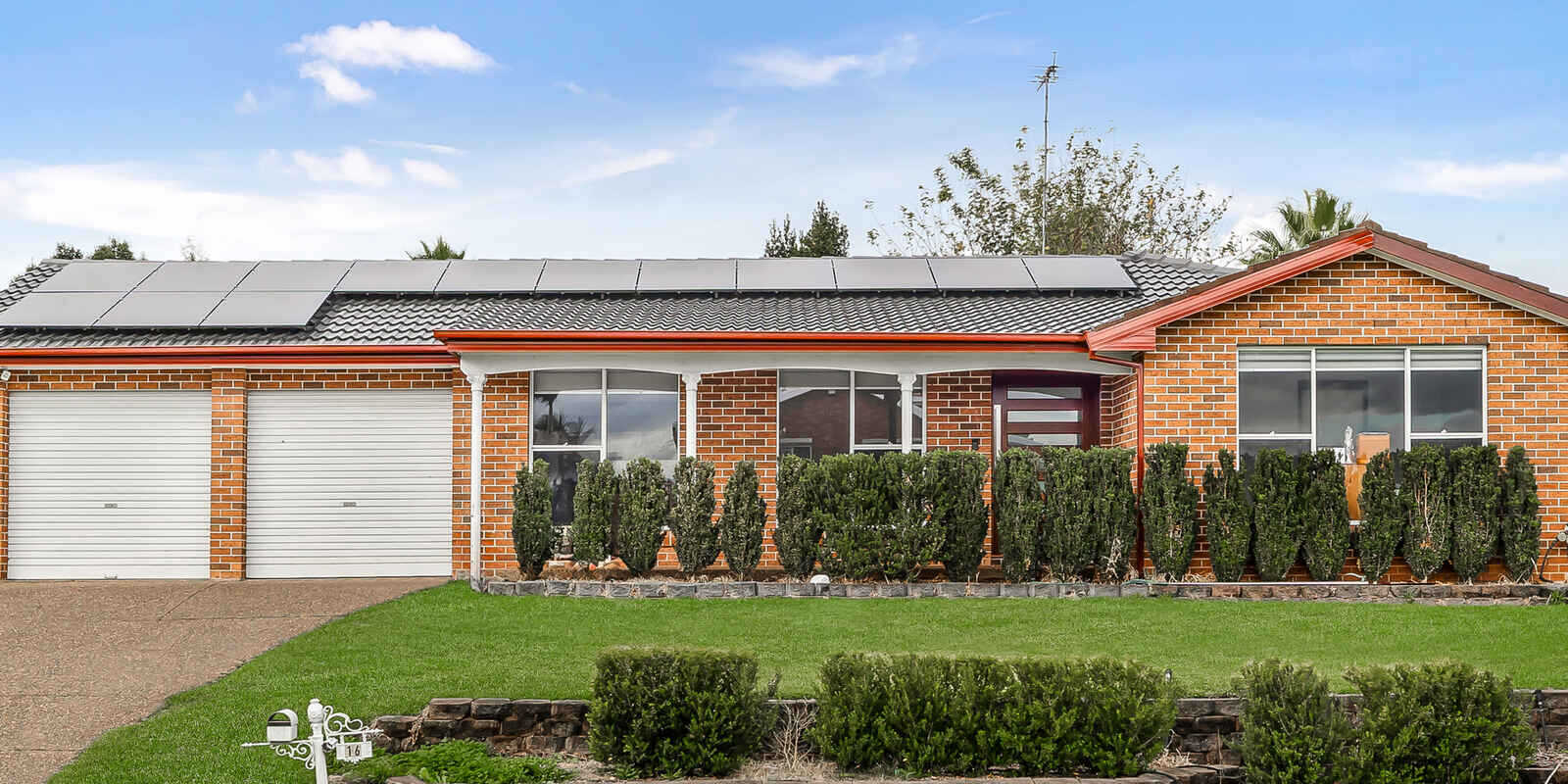 16 Como Close St Clair