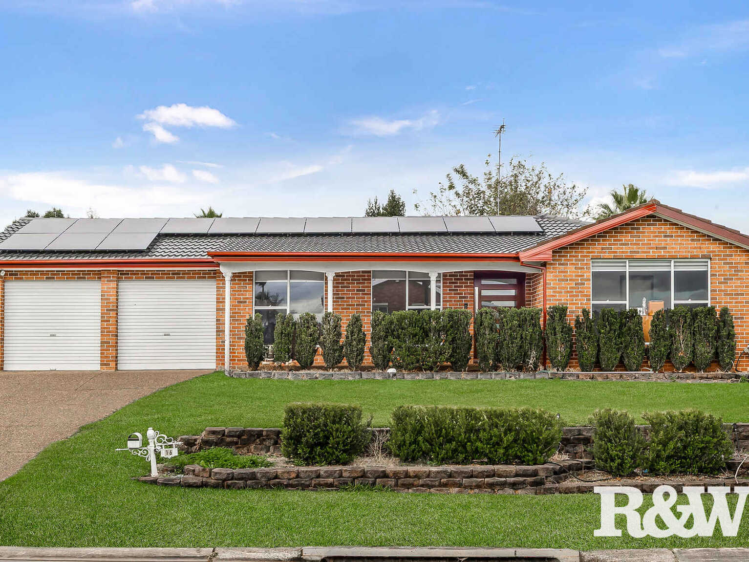 16 Como Close St Clair