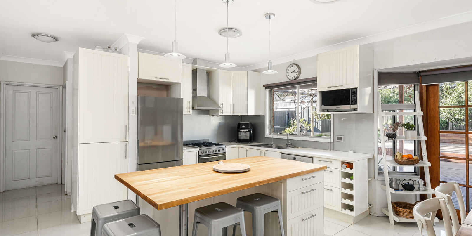 2 Pyramus Place St Clair