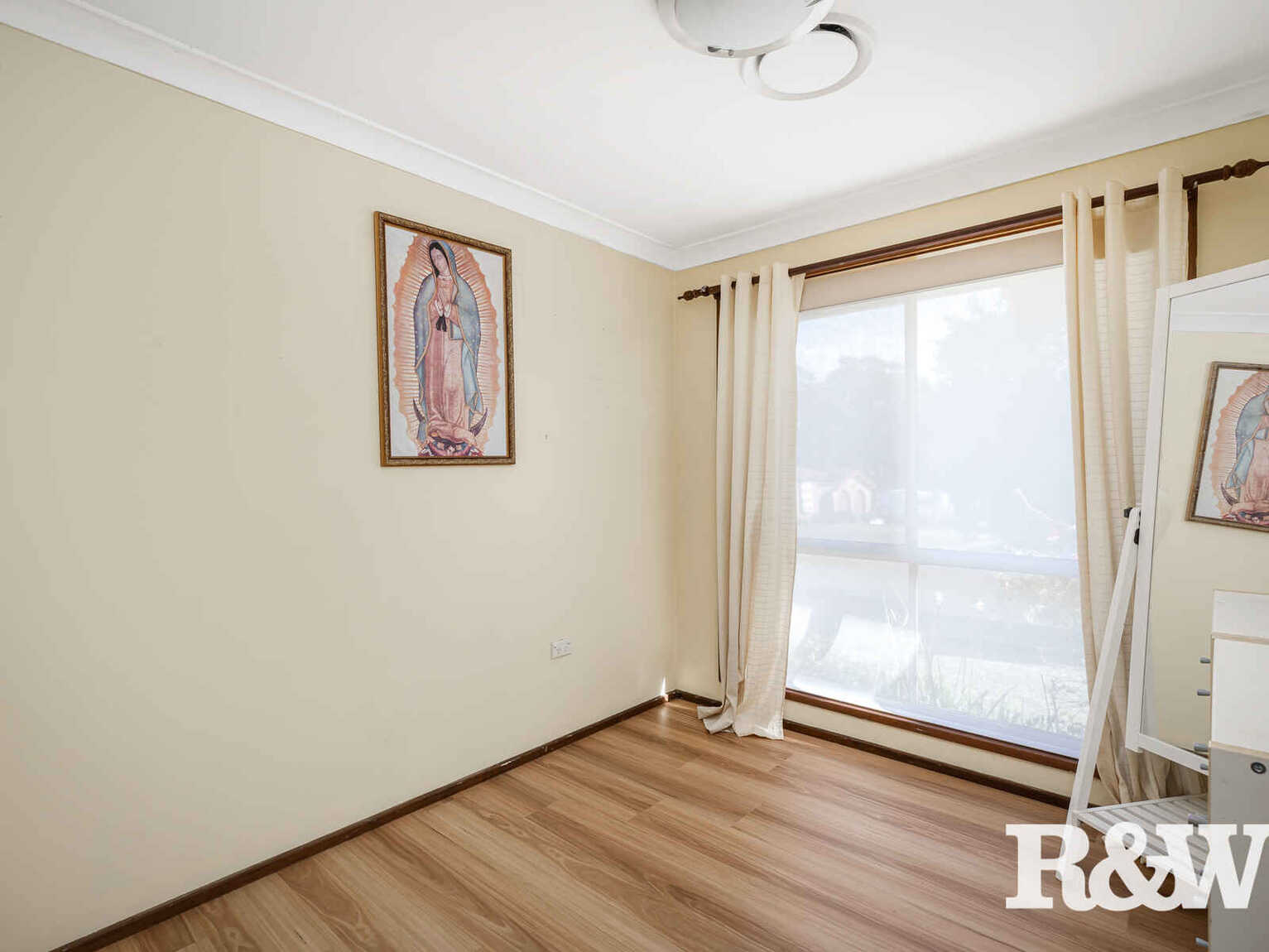 2 Pyramus Place St Clair