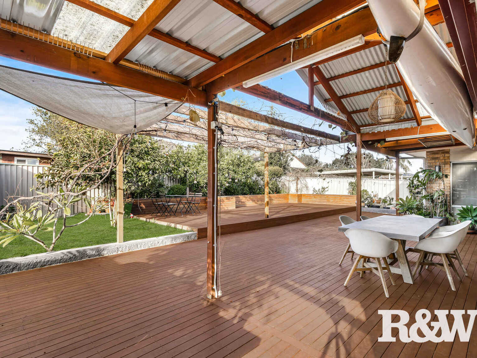 2 Pyramus Place St Clair