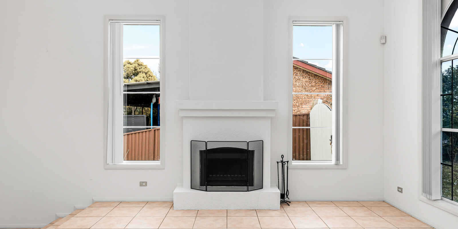 27 Explorers Way St Clair