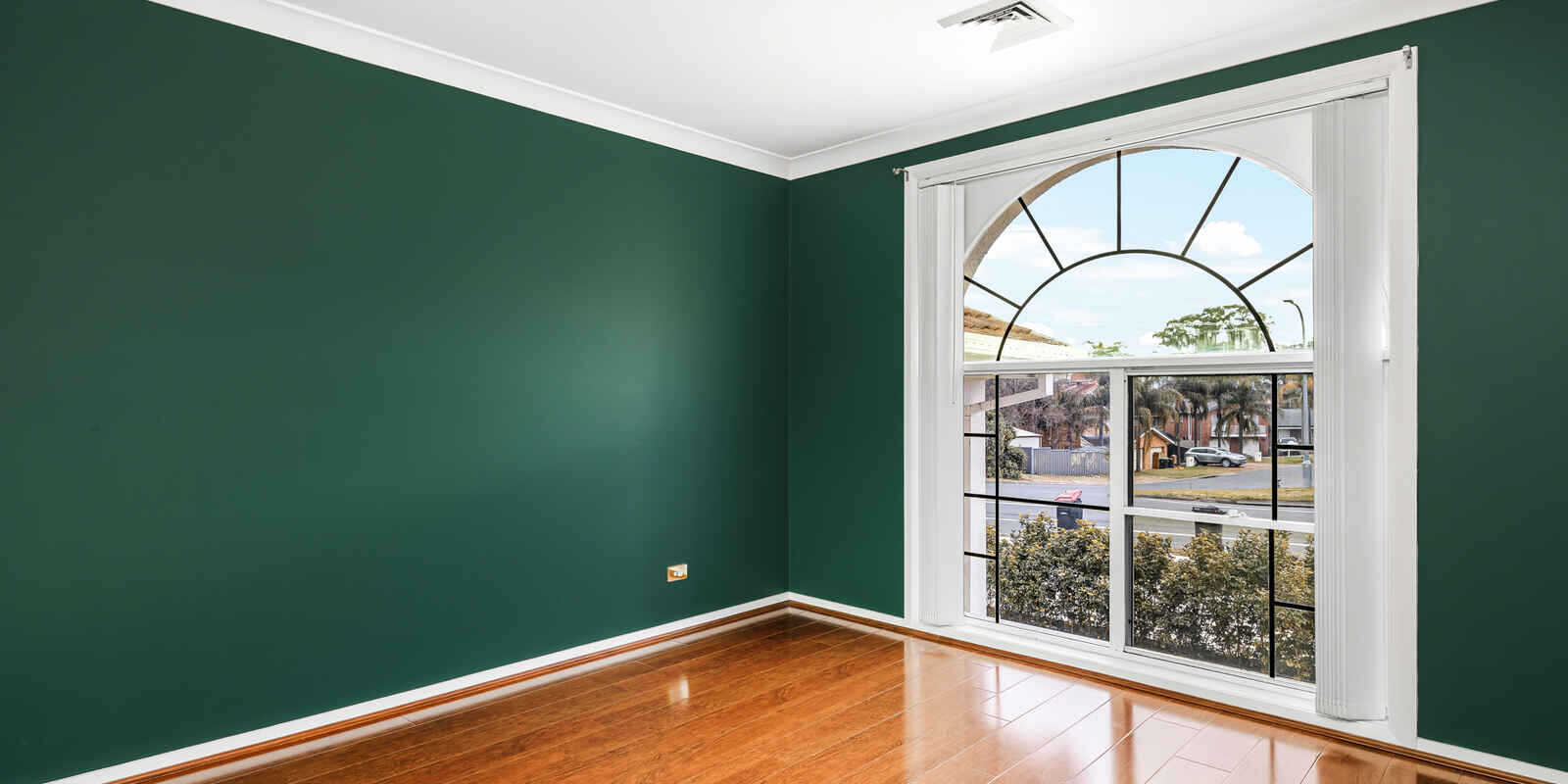 27 Explorers Way St Clair