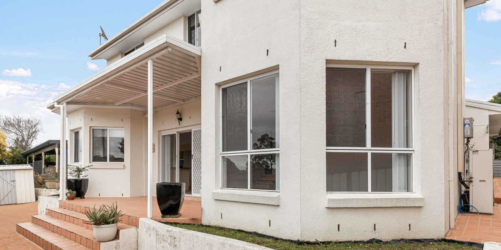 27 Explorers Way St Clair