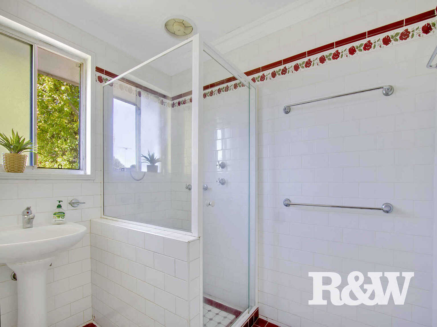 37 Shakespeare Drive St Clair